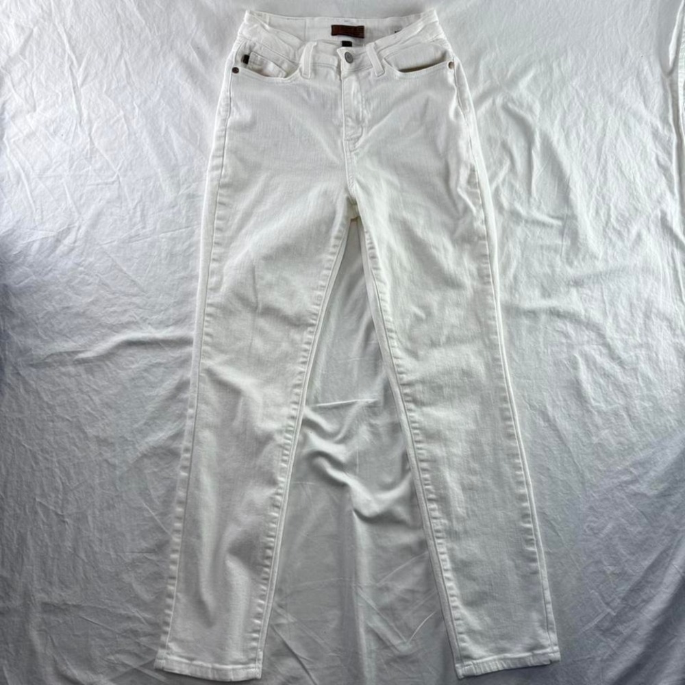 Judy Blue White Boyfriend Fit Straight Leg Jeans Sz 26 / 3